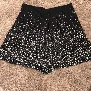 Star print skort